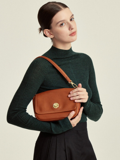 Classic Tan Leather Shoulder Bag - Wendy