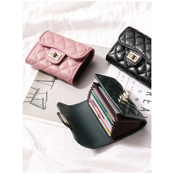 Elegant Quilted Leather Cardholder - Card Holder 002