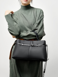 Classic Black Tote with Sleek Design - Leather Bag 023