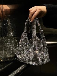 Glamorous Crystal-Embellished Clutch - Dazzling 004