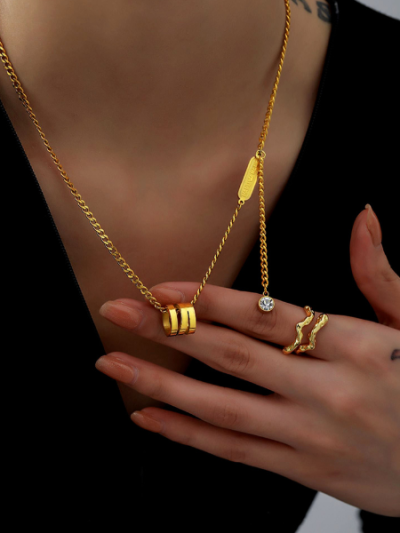 Collier en acier inoxydable titane plaqué or 18k non ternissant - Rylee