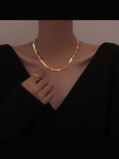 Collier simple et élégant en acier inoxydable 316L plaqué or chaîne en or pour femme - Claudia